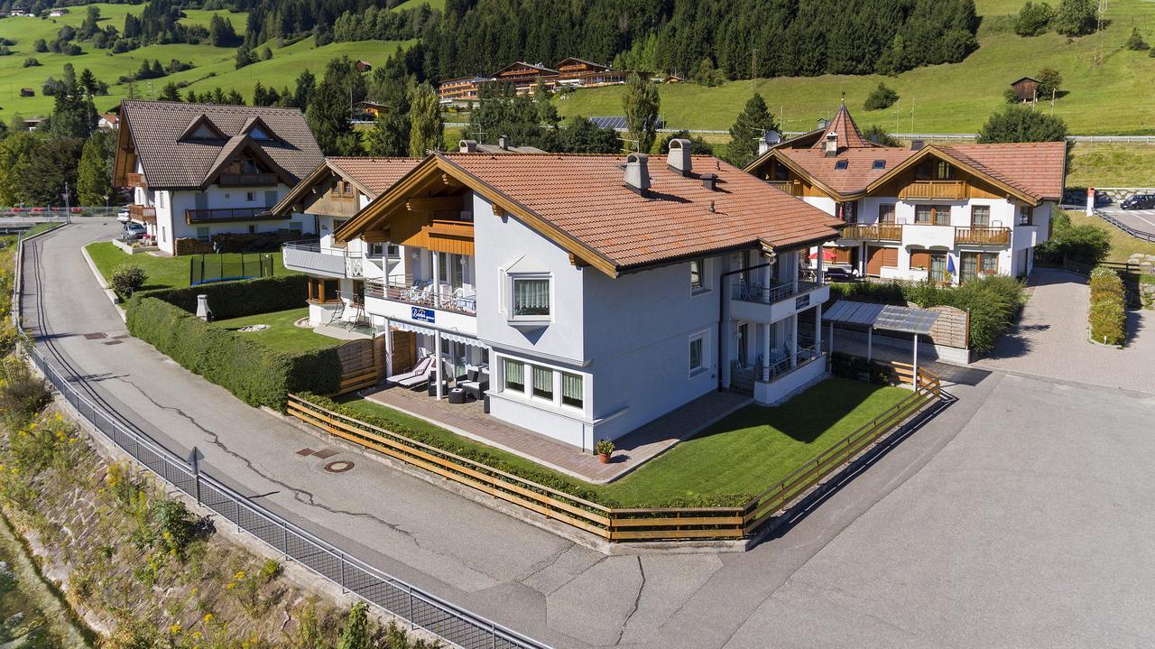 Appartments Lercher Irma Innichen Exterior foto