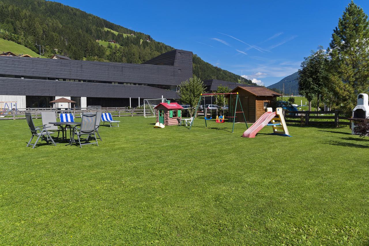 Appartments Lercher Irma Innichen Exterior foto
